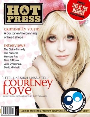 Courtney Love: "Creo que Chávez pensó que yo era una prostituta"