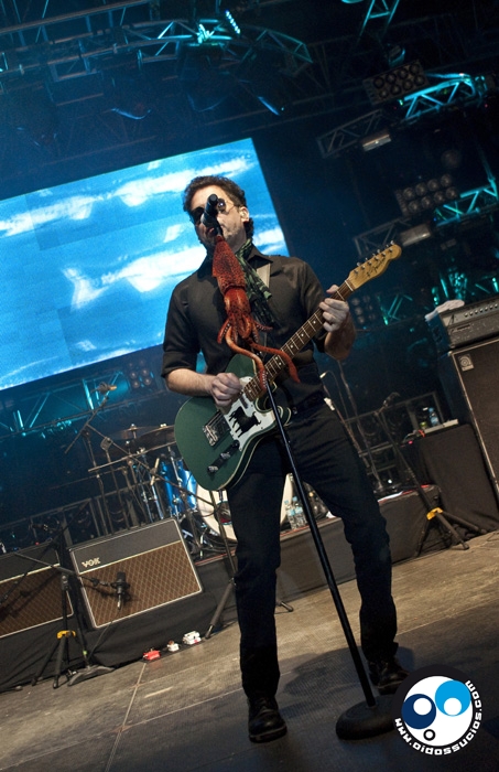 La lengua y honestidad de Calamaro en Caracas on the Rocks