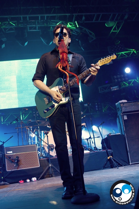 La lengua y honestidad de Calamaro en Caracas on the Rocks