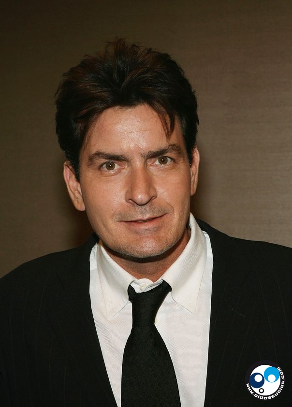 Devo invita a Charlie Sheen a unirse a la banda