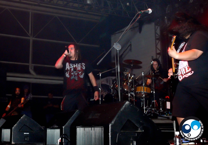 Fotos: Testament en Caracas