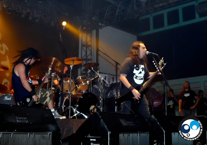 Fotos: Testament en Caracas