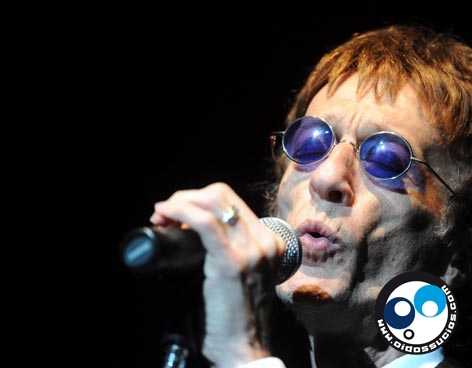 Robin Gibb, fundador de los Bee Gees, muere a los 62 años