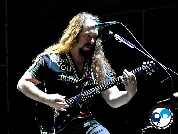 Satriani, Petrucci y Morse: 18 cuerdas que electrizaron la noche caraqueña