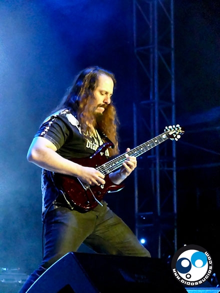 Satriani, Petrucci y Morse: 18 cuerdas que electrizaron la noche caraqueña