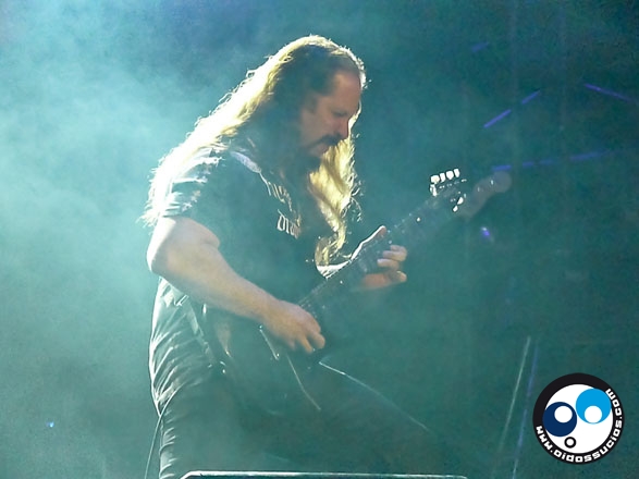 Satriani, Petrucci y Morse: 18 cuerdas que electrizaron la noche caraqueña