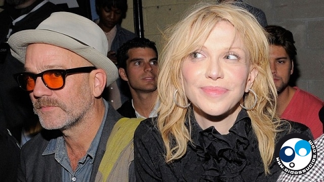 Escucha el tema de Michael Stipe y Courtney Love para el disco 