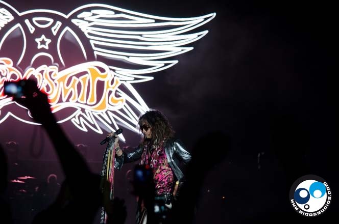 Aerosmith dio cátedra y cumplió con su show en Caracas