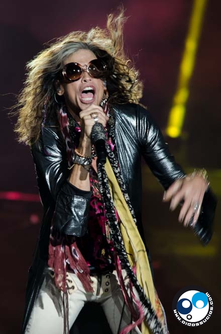 Aerosmith dio cátedra y cumplió con su show en Caracas